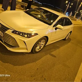 Toyota Avalon 2019
