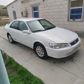 Toyota Camry 2000