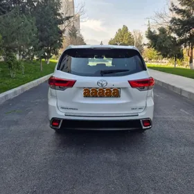 Toyota Highlander 2017