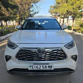 Toyota Highlander 2020