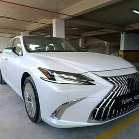 Lexus ES 350 2026