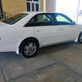 Toyota Avalon 2003