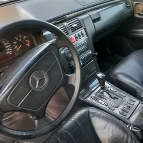 Mercedes-Benz E430 1999