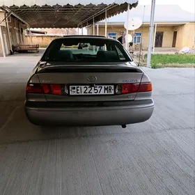 Toyota Camry 2000