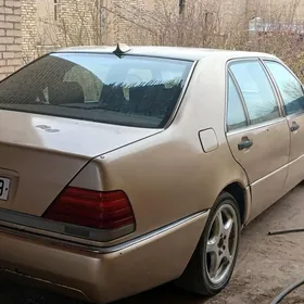Mercedes-Benz 500E 1992