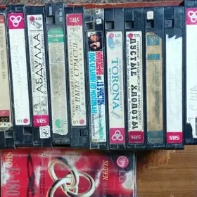 Видеокассеты VHS,музыка фильмы
