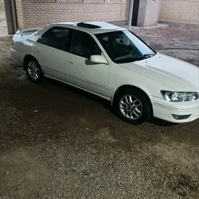 Toyota Camry 2000
