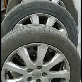 Продаётся диски на 17