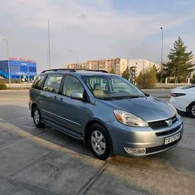 Toyota Sienna 2005