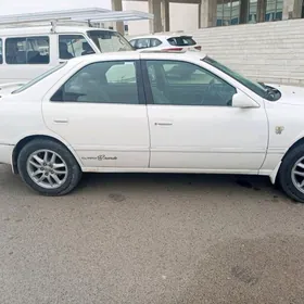 Toyota Camry 2001