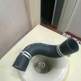 патрубок от Элантры 2010 г