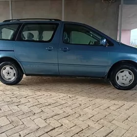 Toyota Sienna 2002
