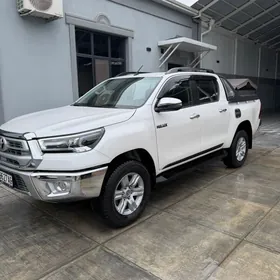 Toyota Hilux 2025