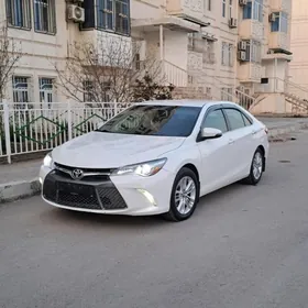 Toyota Camry 2017