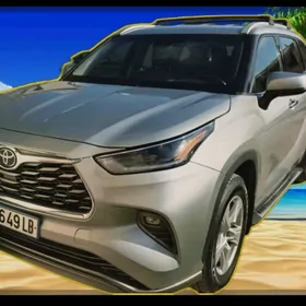 Toyota Highlander 2021