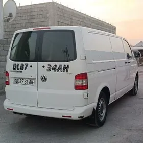 Volkswagen Transporter 2010