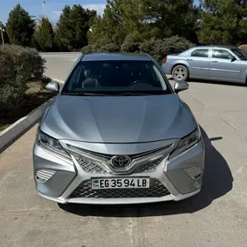 Toyota Camry 2020