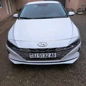 Hyundai Elantra 2021