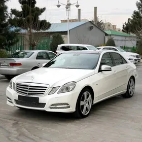 Mercedes-Benz E350 2011