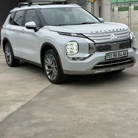 Mitsubishi Outlander 2022