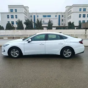 Hyundai Sonata 2021