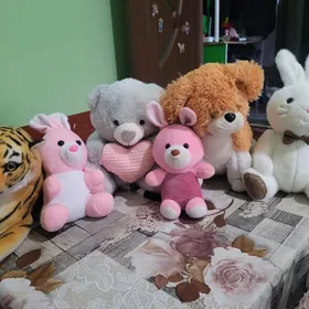 плюшевые игрушки
