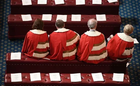 Великобритания отменяет право аристократов заседать в парламенте по наследству