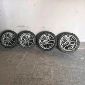 BMW275 40 19 275 45 45 19