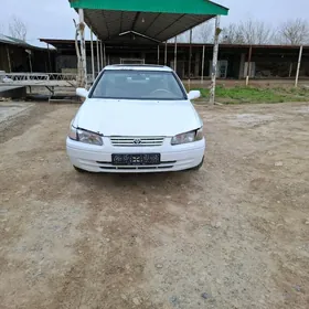 Toyota Camry 1998