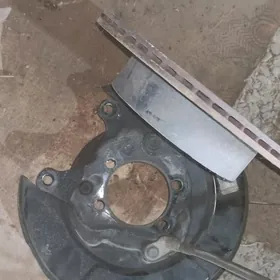 tormoz diska infinity G35