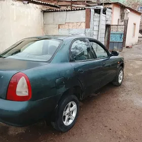Daewoo Nubira 1998