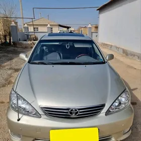 Toyota Camry 2005