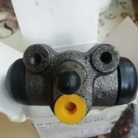 тормозной цилиндрЕ30