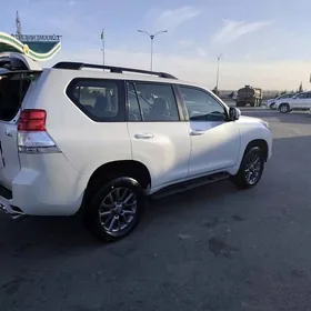 Toyota Land Cruiser Prado 2013