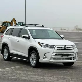 Toyota Highlander 2019