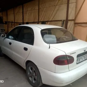 Daewoo Lanos 1999