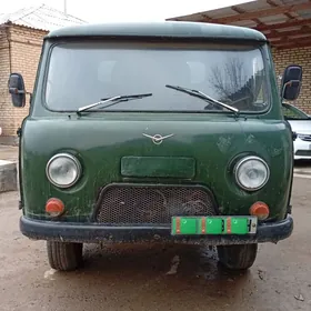 UAZ 452 1983