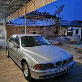 BMW E39 2000