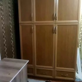 Şifoner ýorgan salynýan