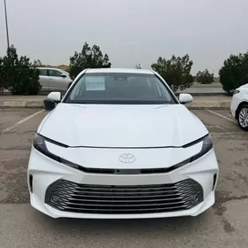 Toyota Camry 2025