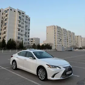 Lexus ES 350 2018