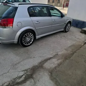 Opel Signum 2003