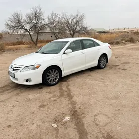 Toyota Camry 2011