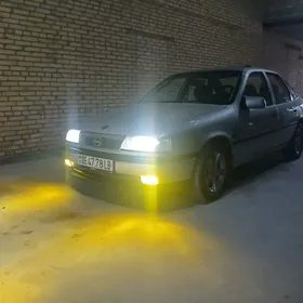 Opel Vectra 1989
