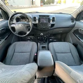 Toyota Hilux 2014