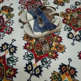 босоножки детские