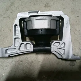 Mazda 3 mator karopka paduşka