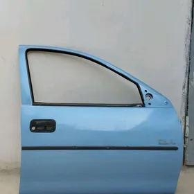 Opel Vita Gapy, Bagaj, Krylo