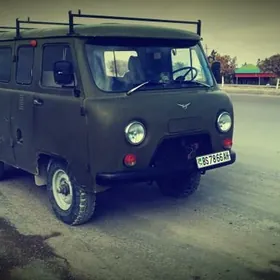 UAZ 452 1986