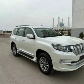 Toyota Land Cruiser Prado 2022